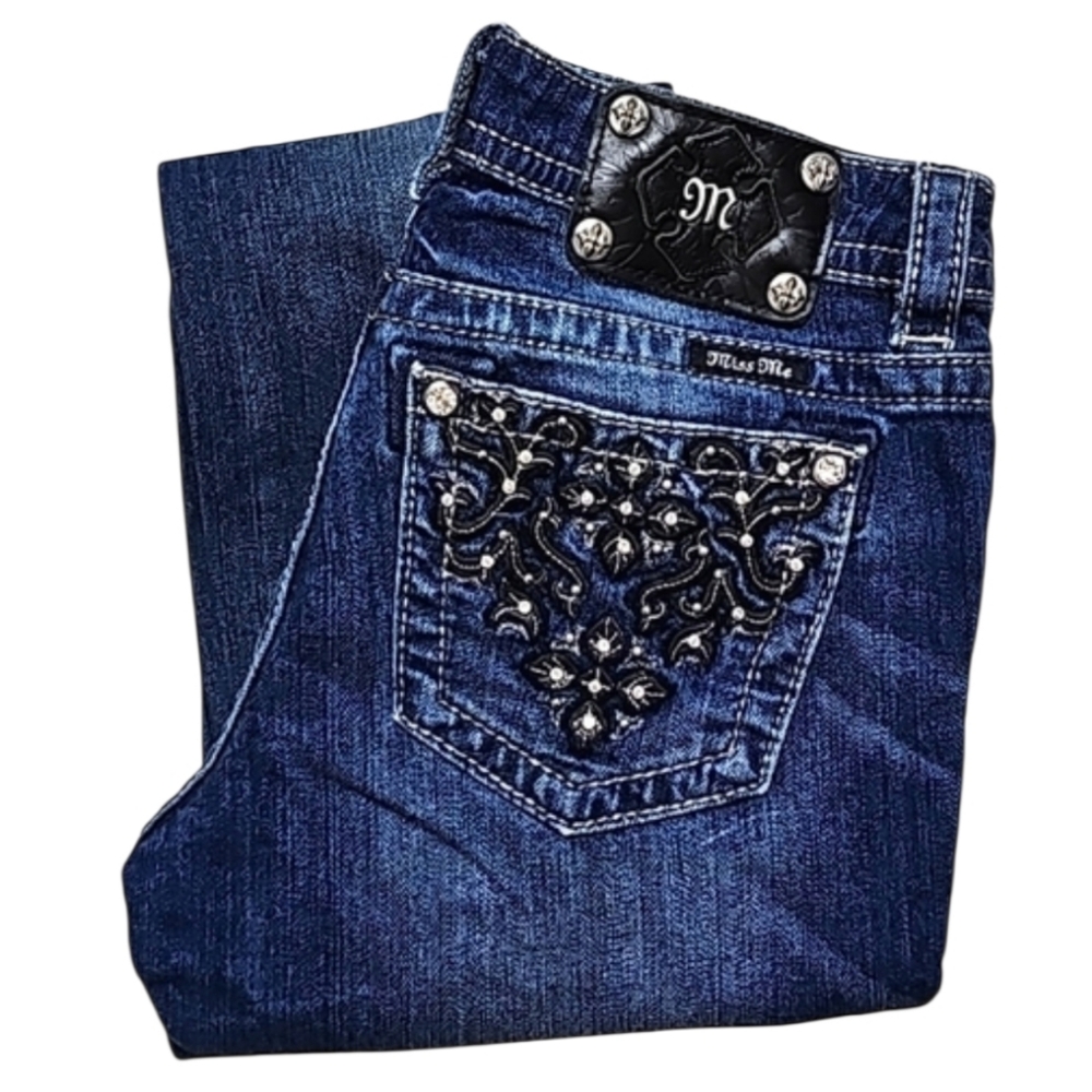 Miss Me Mid-Rise Skinny Jeans. Womens: Waist 27x31 Inseam.